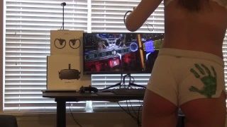 Booty Shorts And VR – Oculus Touch