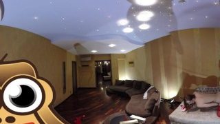 vrpornjack – Hot Milfs Show Santa a Good Time